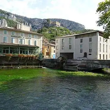 Fontaine de Vaucluse - Village de Provence & Source de la Sorgue